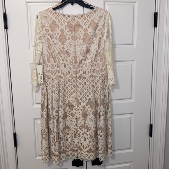 NWT Eliza J Lace Dress - Picture 2 of 4